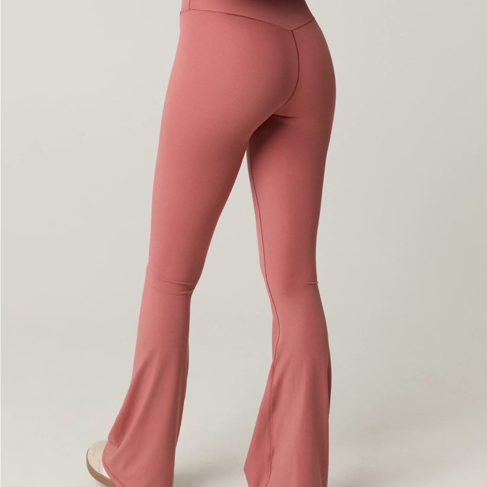 OFFLINE By Aerie Real Me High Waisted Crossover Flare Legging XL Tall - Picture 2 of 6